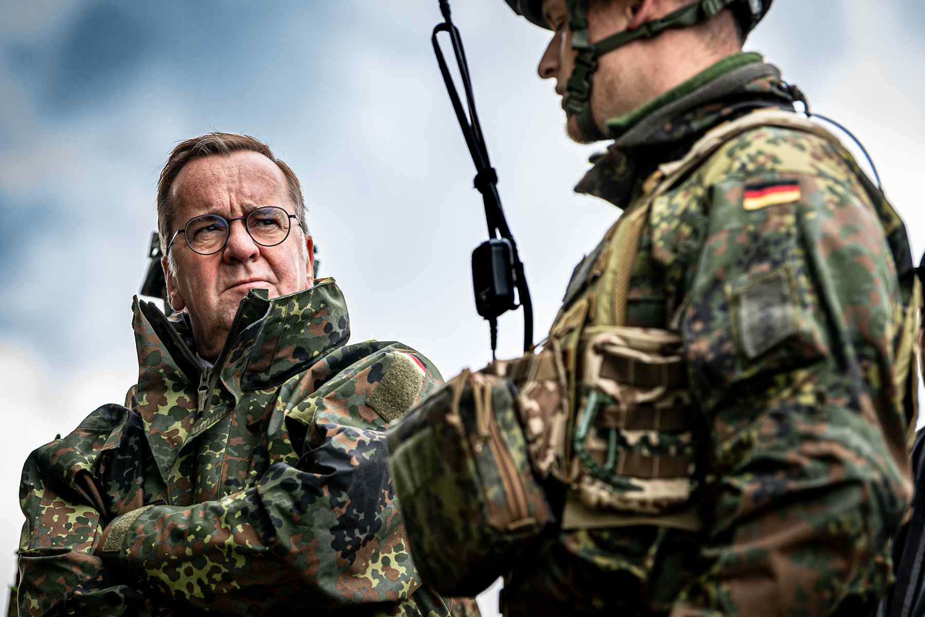 Verteidigungsminister Pistorius besucht die Artillerieschule in Idar-Oberstein