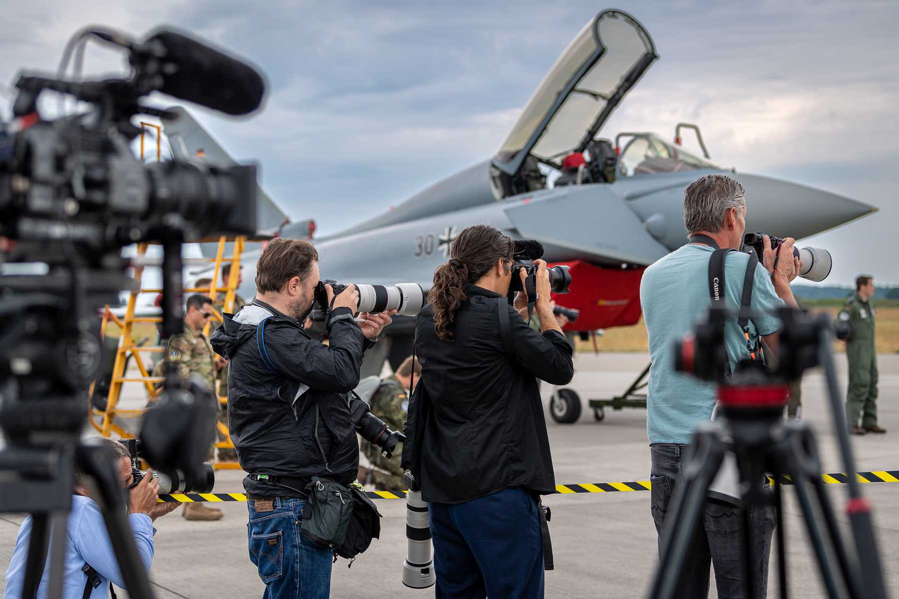 Bundeskanzler Olaf Scholz besucht am 16.06.2023 die Übung Air Defender 23 am Fliegerhorst Jagel in Schleswig-Holstein.