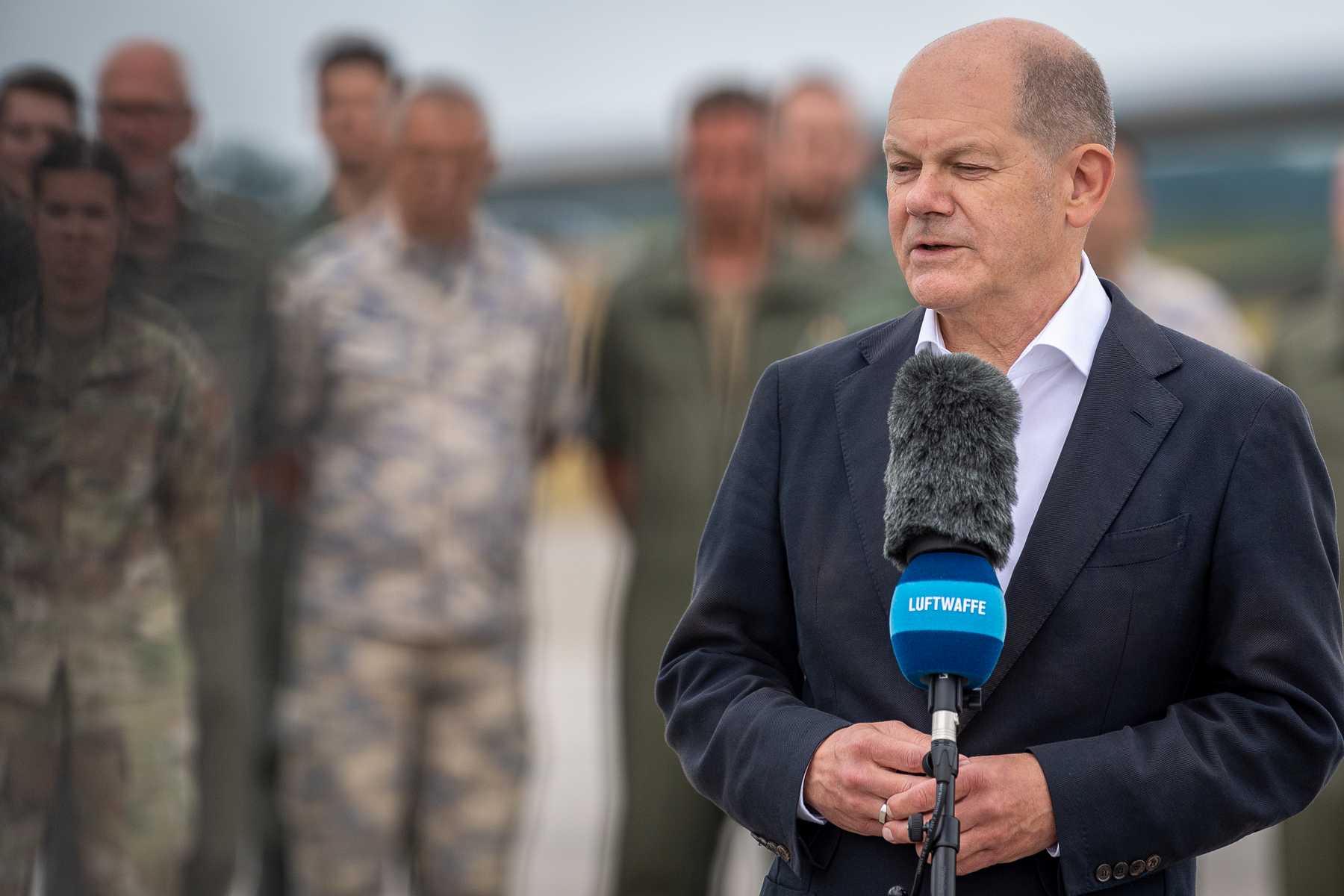 Bundeskanzler Olaf Scholz besucht am 16.06.2023 die Übung Air Defender 23 am Fliegerhorst Jagel in Schleswig-Holstein.